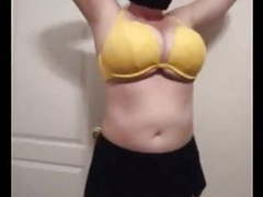 Free-FreePorn.com presents: 36 g saggy tits bbw milf lateshay big yellow bra strip