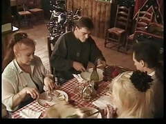 Free-FreePorn.com presents: Le auberge de la perversion