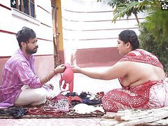 Free-FreePorn.com presents: Desi bra and panty salesman bade bade dudhwali gao ki chhori ko bra ke badale chod diya maje lekar ( hindi audio )