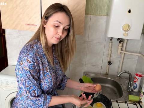 Free-FreePorn.com presents: To the surprise of the stepson, the stepmom's pussy turned out to be as narrow as the sex doll's pussy