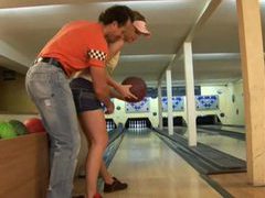 Free-FreePorn.com presents: They have a hot fuck in the bowling alley