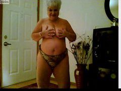 Free-FreePorn.com presents: Webcam granny doing a tasty striptease