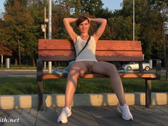 Free-FreePorn.com presents: Jeny smith bottomless rides